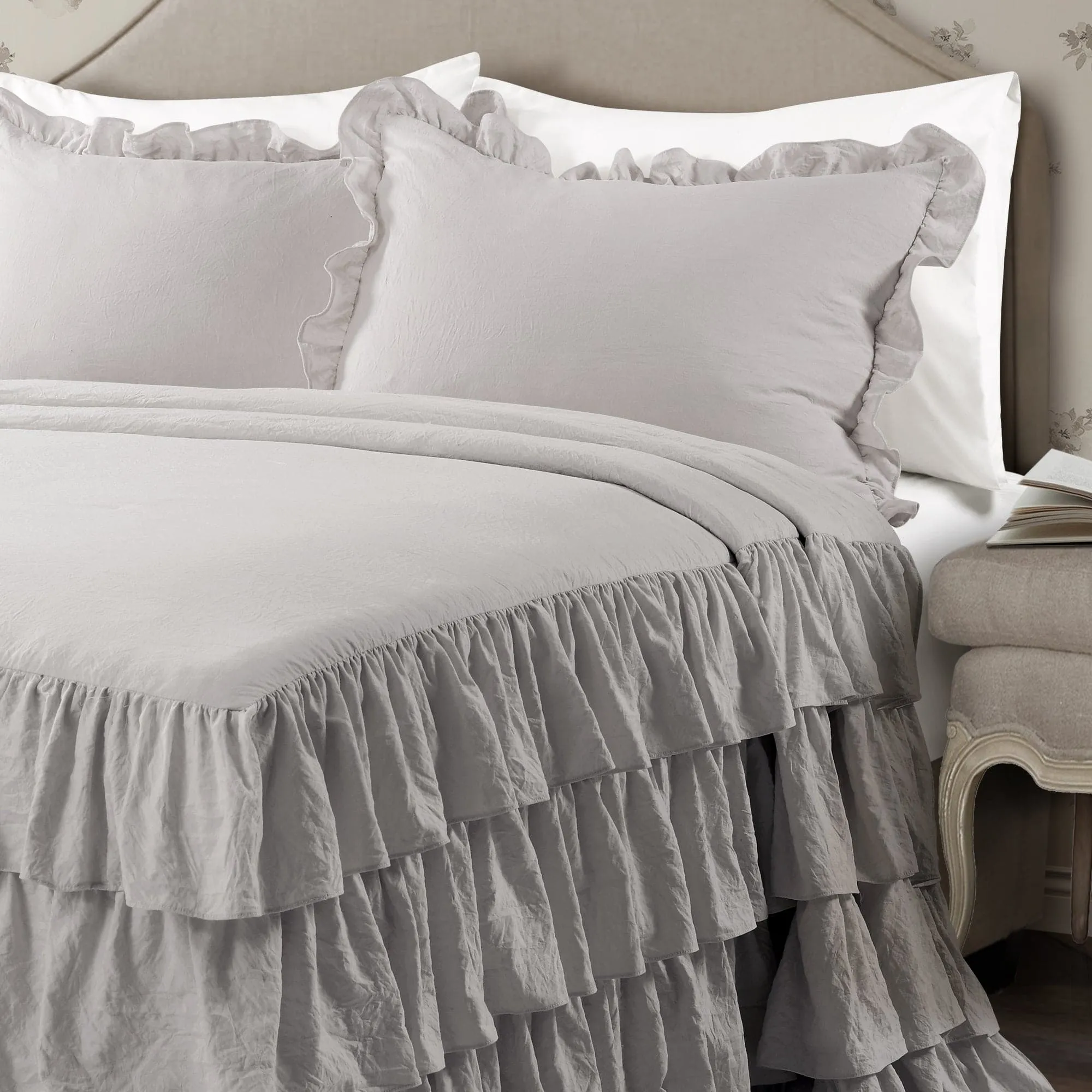 Allison Ruffle Skirt Bedspread Set