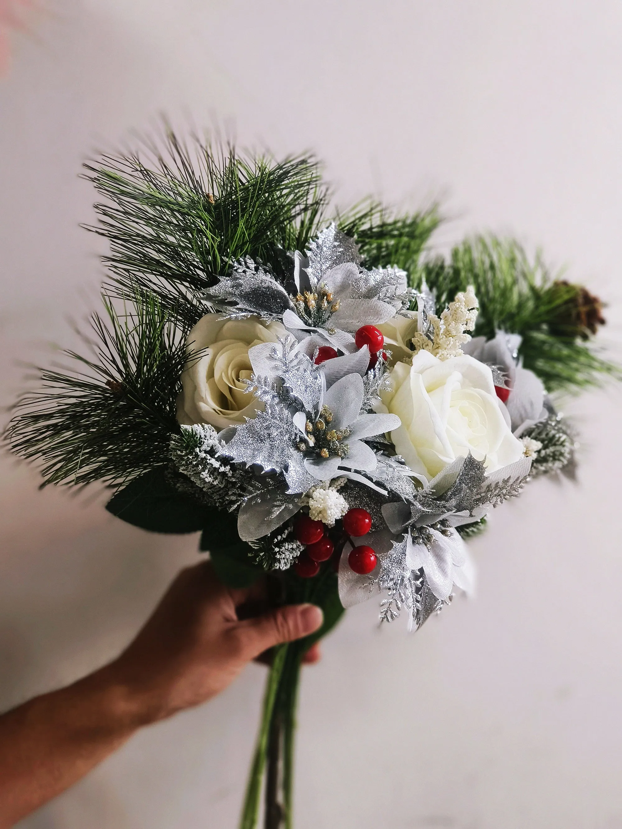 Bulk 17PCS Artificial Christmas Flowers Bouquet Christmas Floral Wholesale