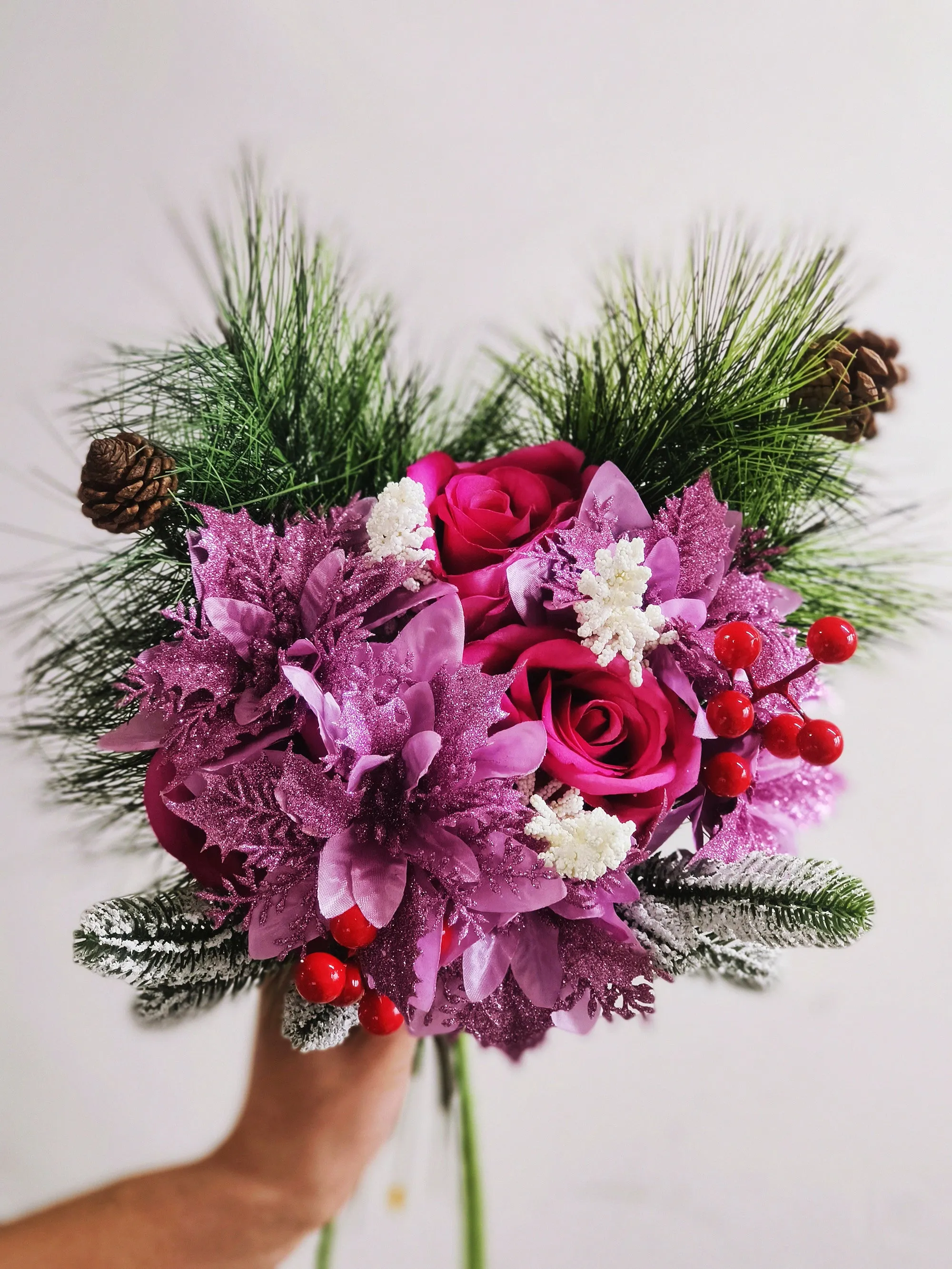 Bulk 17PCS Artificial Christmas Flowers Bouquet Christmas Floral Wholesale