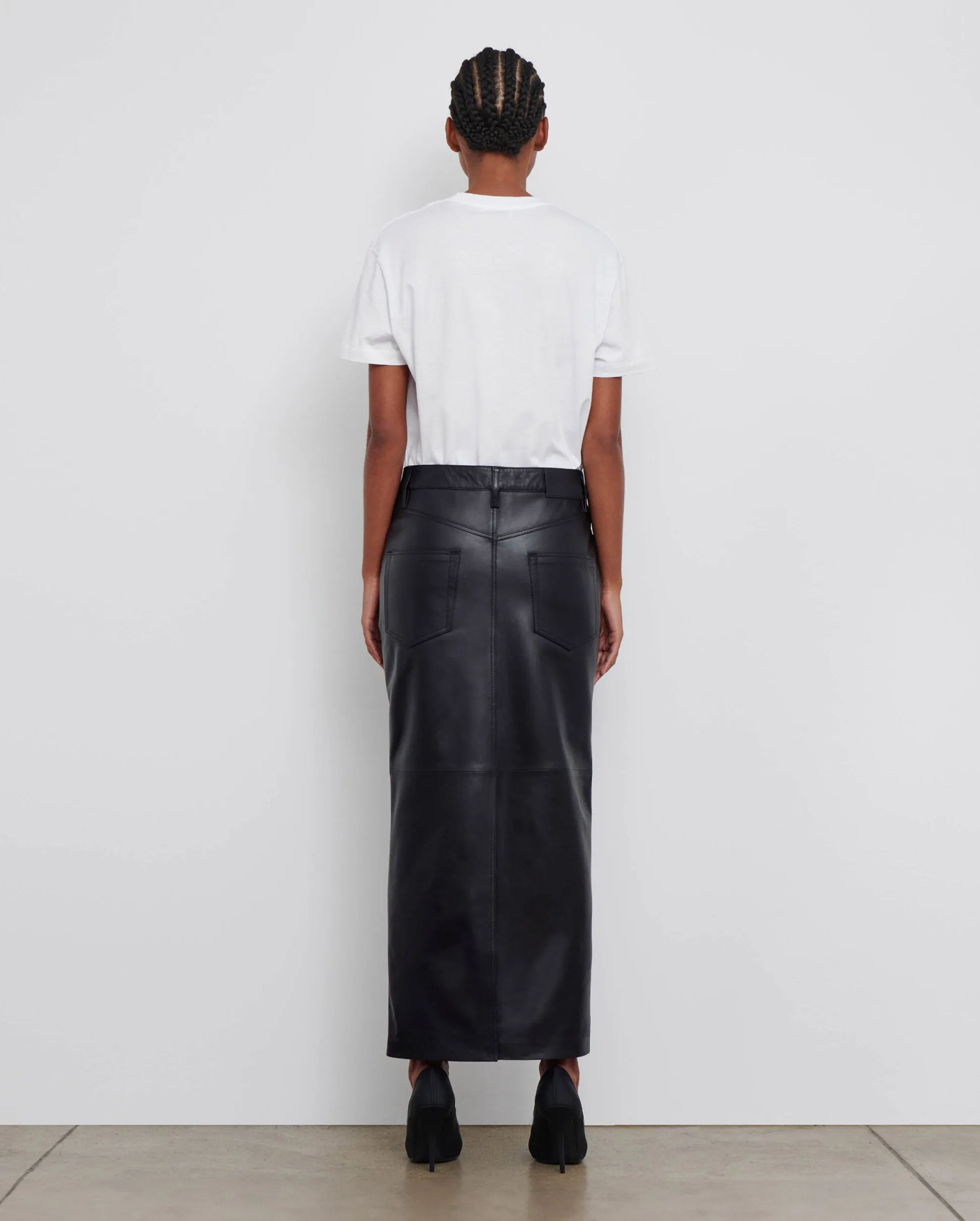 LEATHER COLUMN SKIRT / BLACK