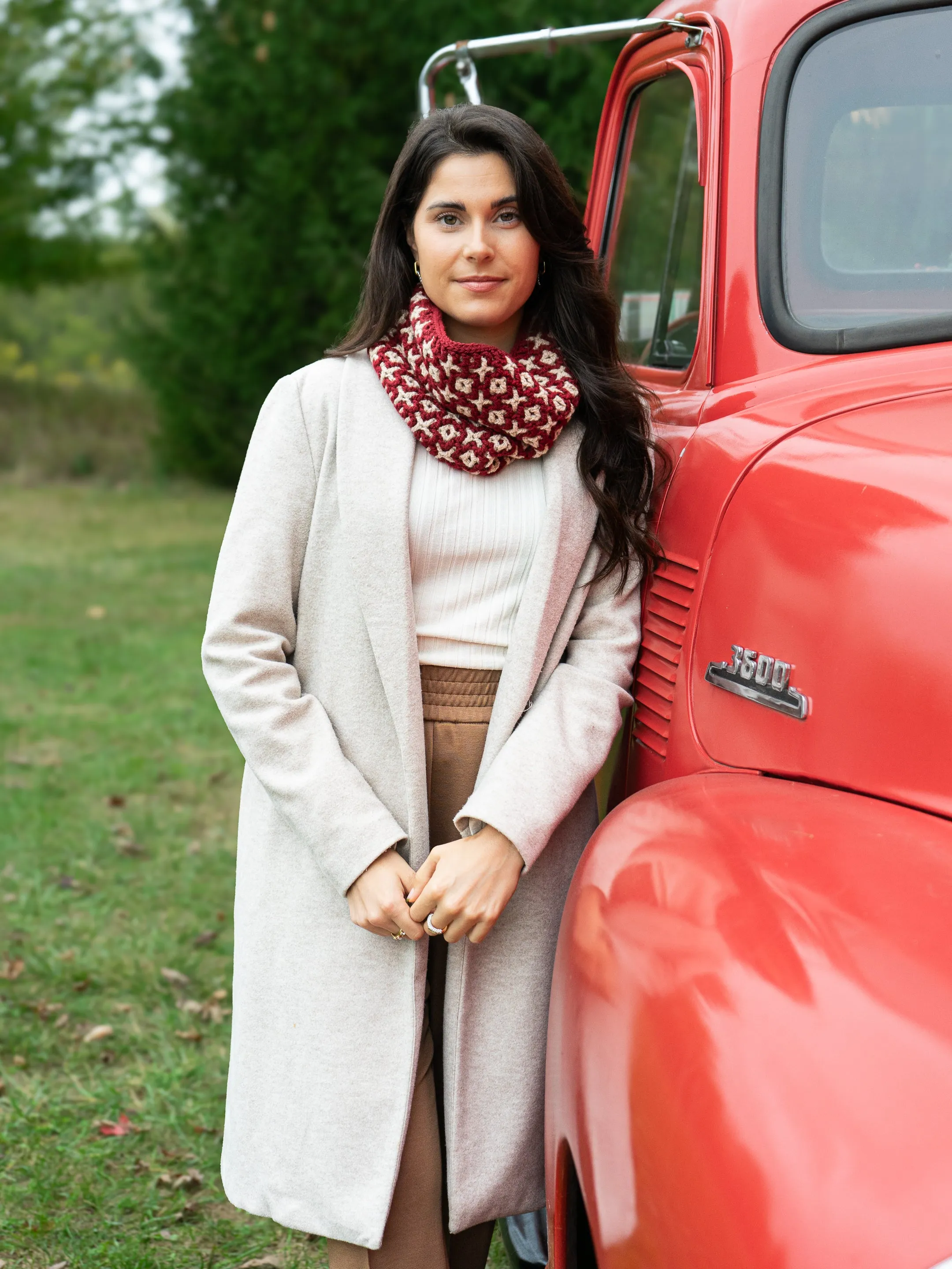 Let it Snow Cowl by Crochet Highway <br/><small>crochet pattern</small>