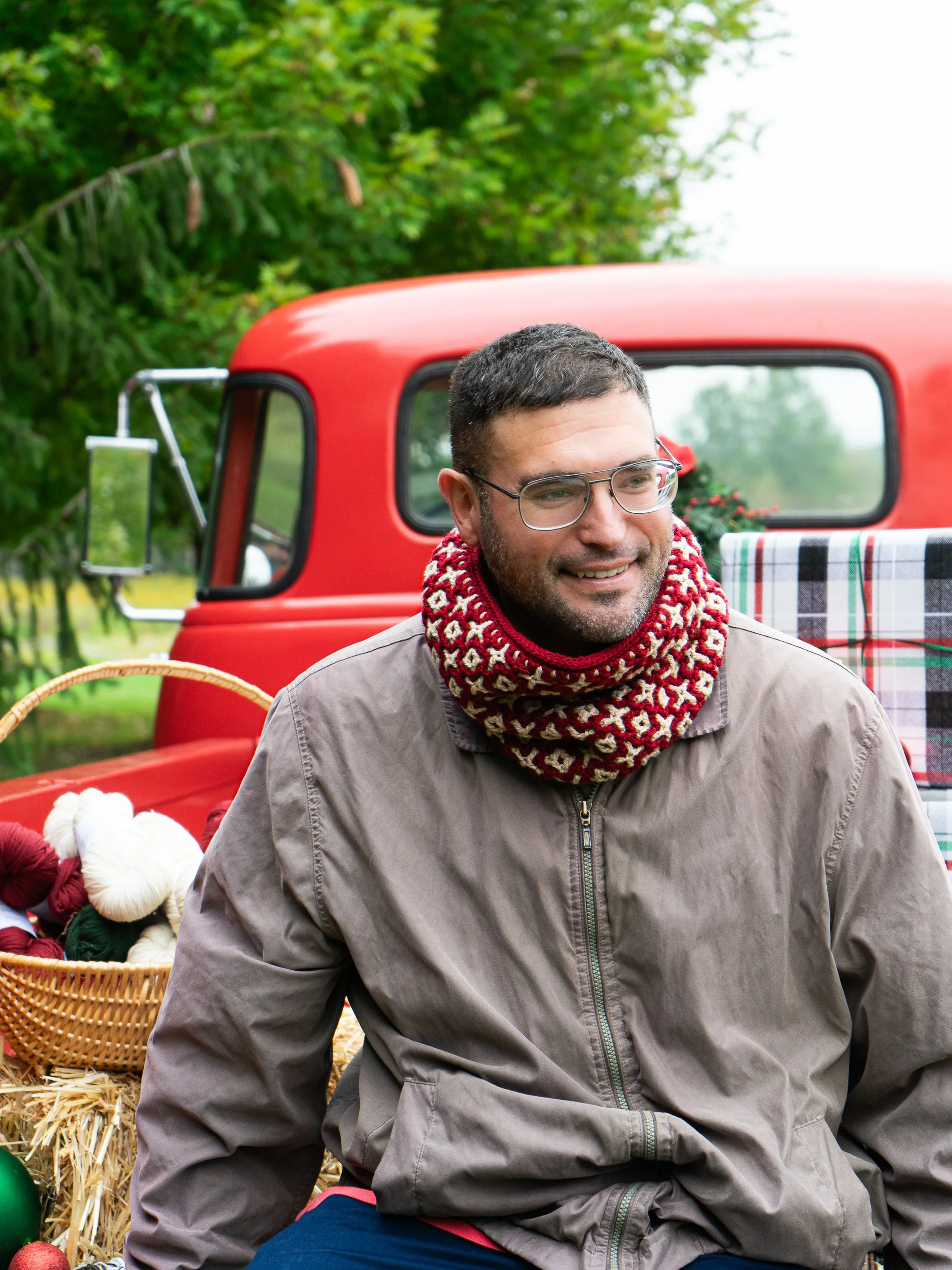 Let it Snow Cowl by Crochet Highway <br/><small>crochet pattern</small>