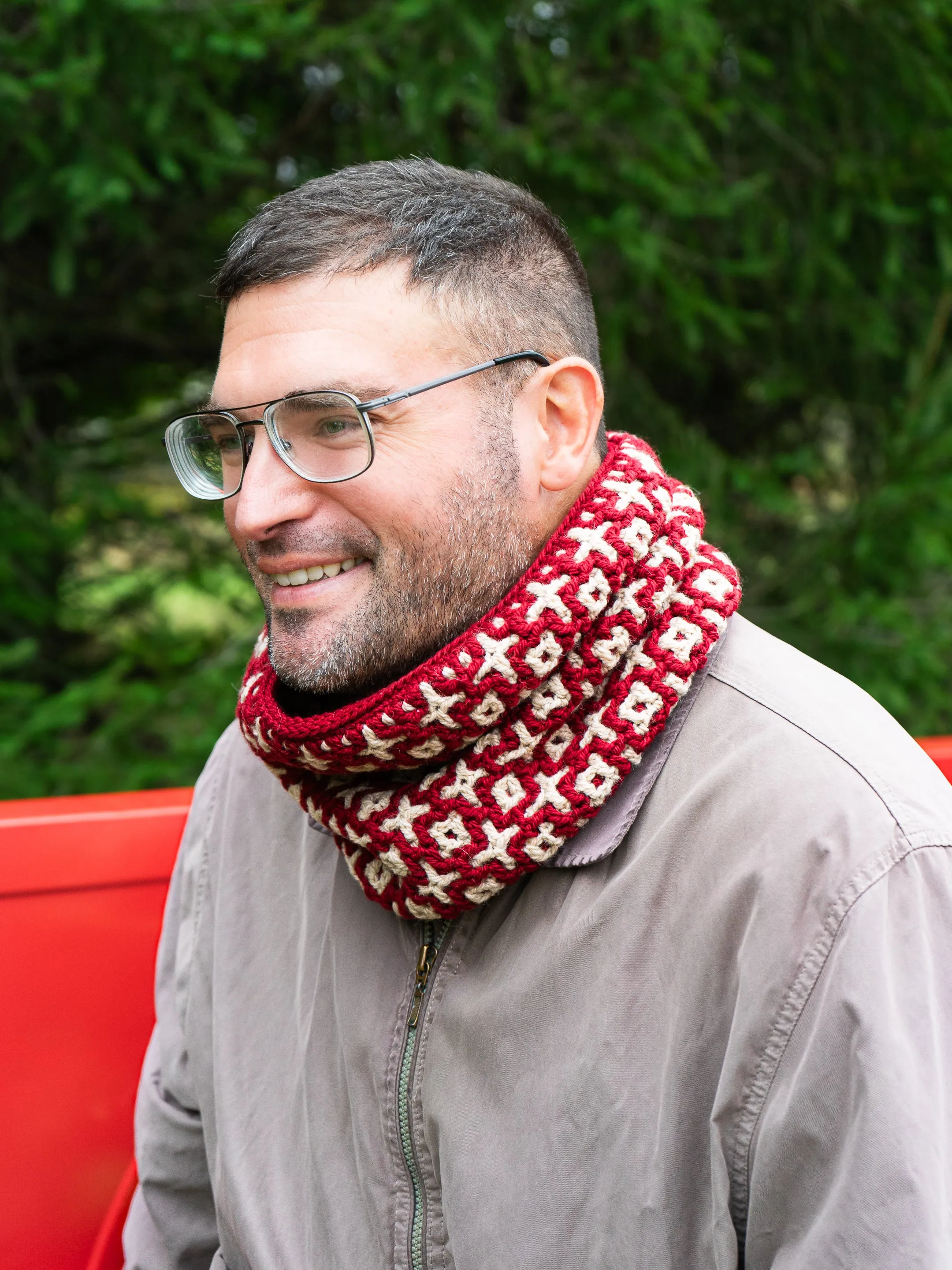 Let it Snow Cowl by Crochet Highway <br/><small>crochet pattern</small>