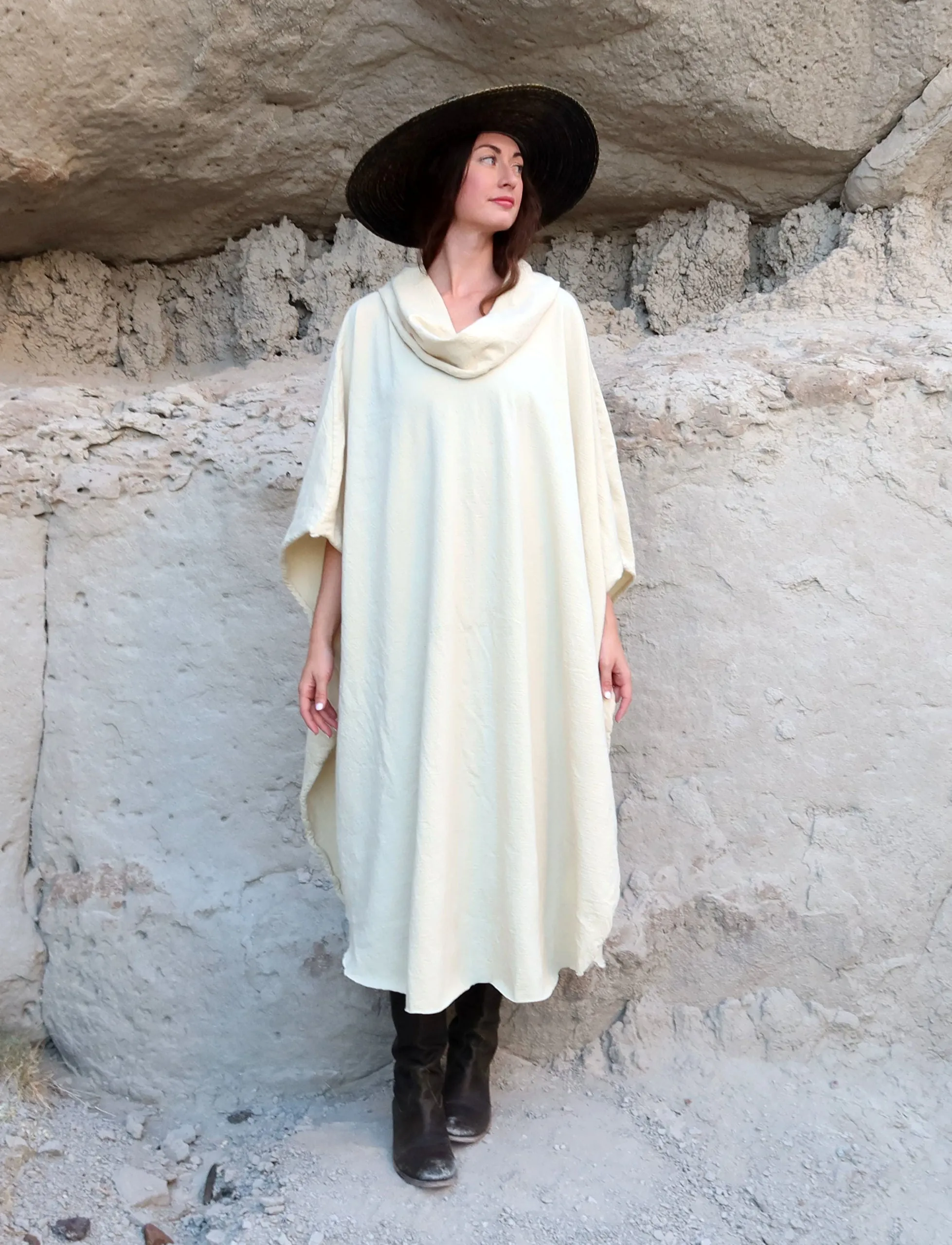 ORGANIC WOOL Nomad Aphrodite Below Knee Cape