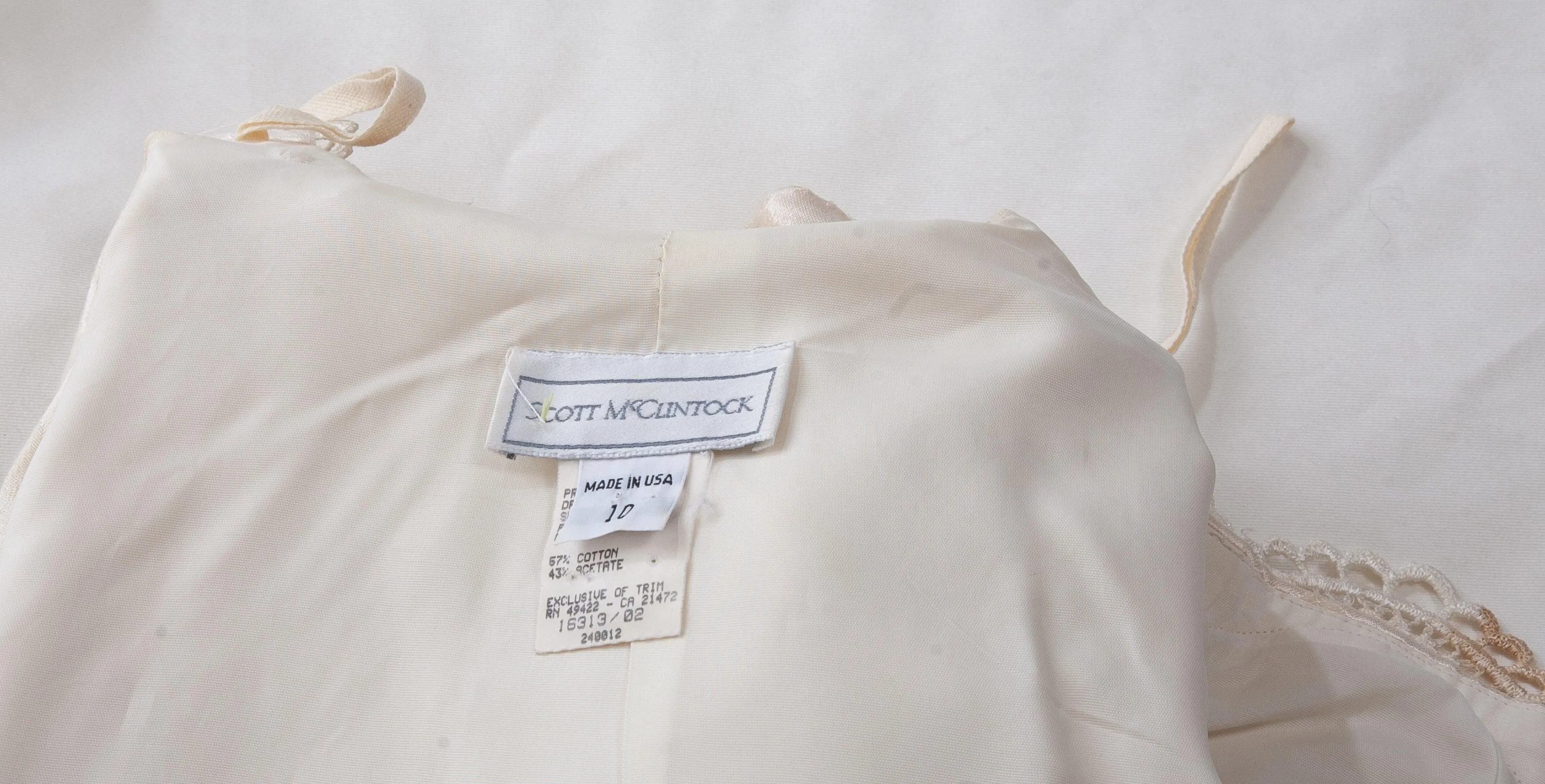 Scott McClintock Skirt Suit Ivory and Lace Scalloped Edge UK 12