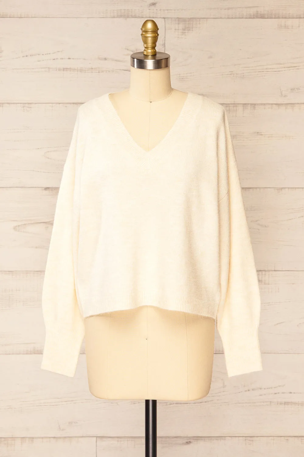 Tottenham Beige | V-Neck Knit Sweater