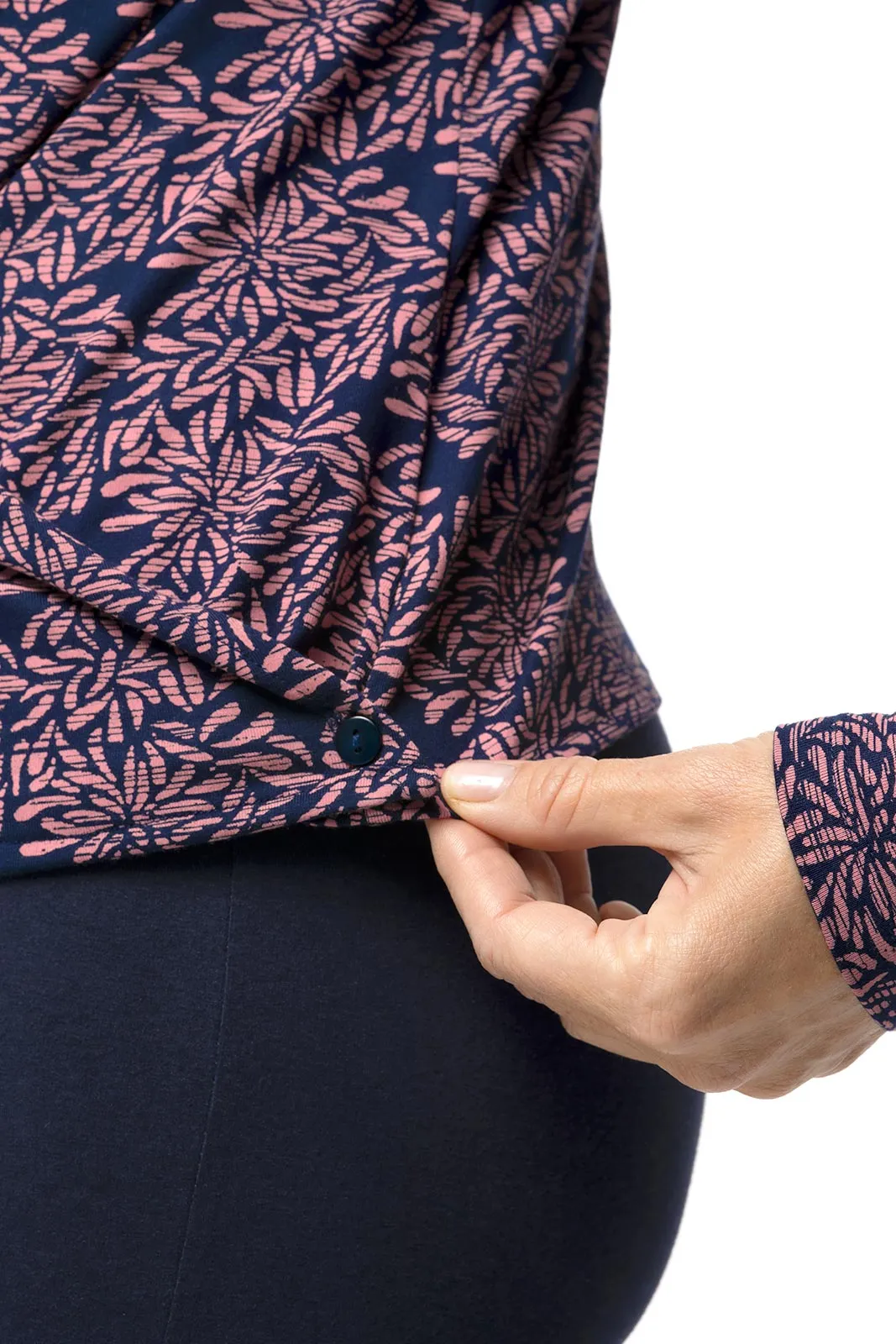 Women's Vrae Everyday Fashion Wrap  |  Peachy Pink Etched Flowers